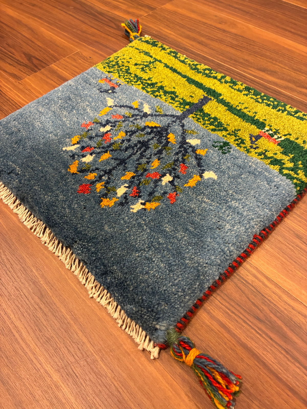 【千葉店】ギャッベ 43cm x 39cm Z3547