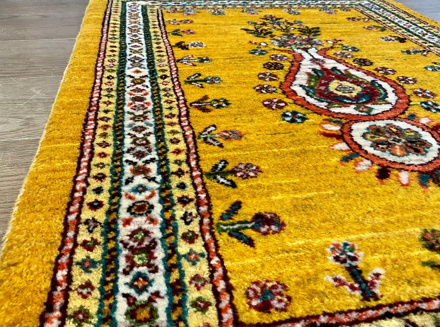 カシュクリギャッベ 89cm x64cm RJ16084