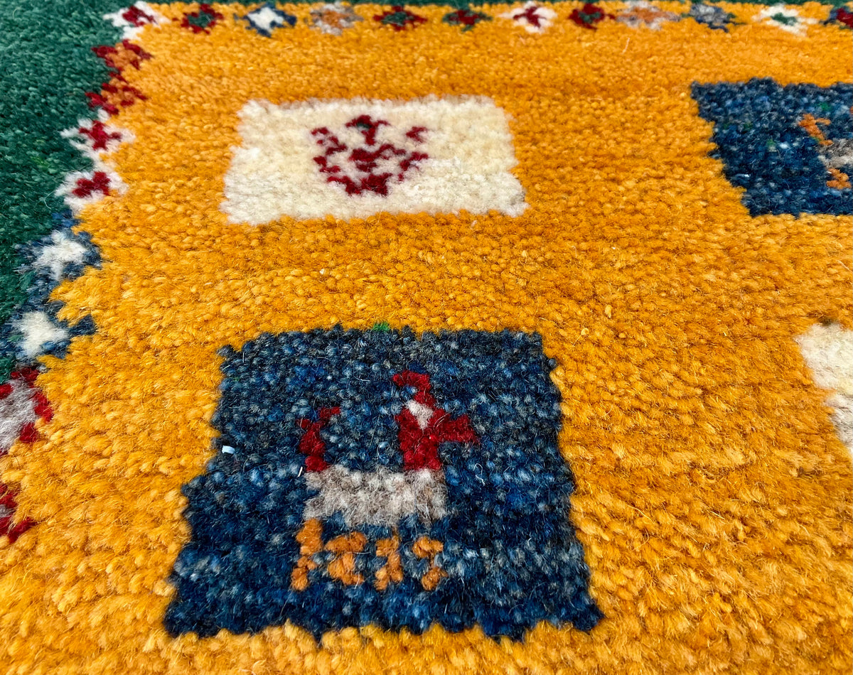 【福岡店】ギャッベ 43cm x 40cm Z3522