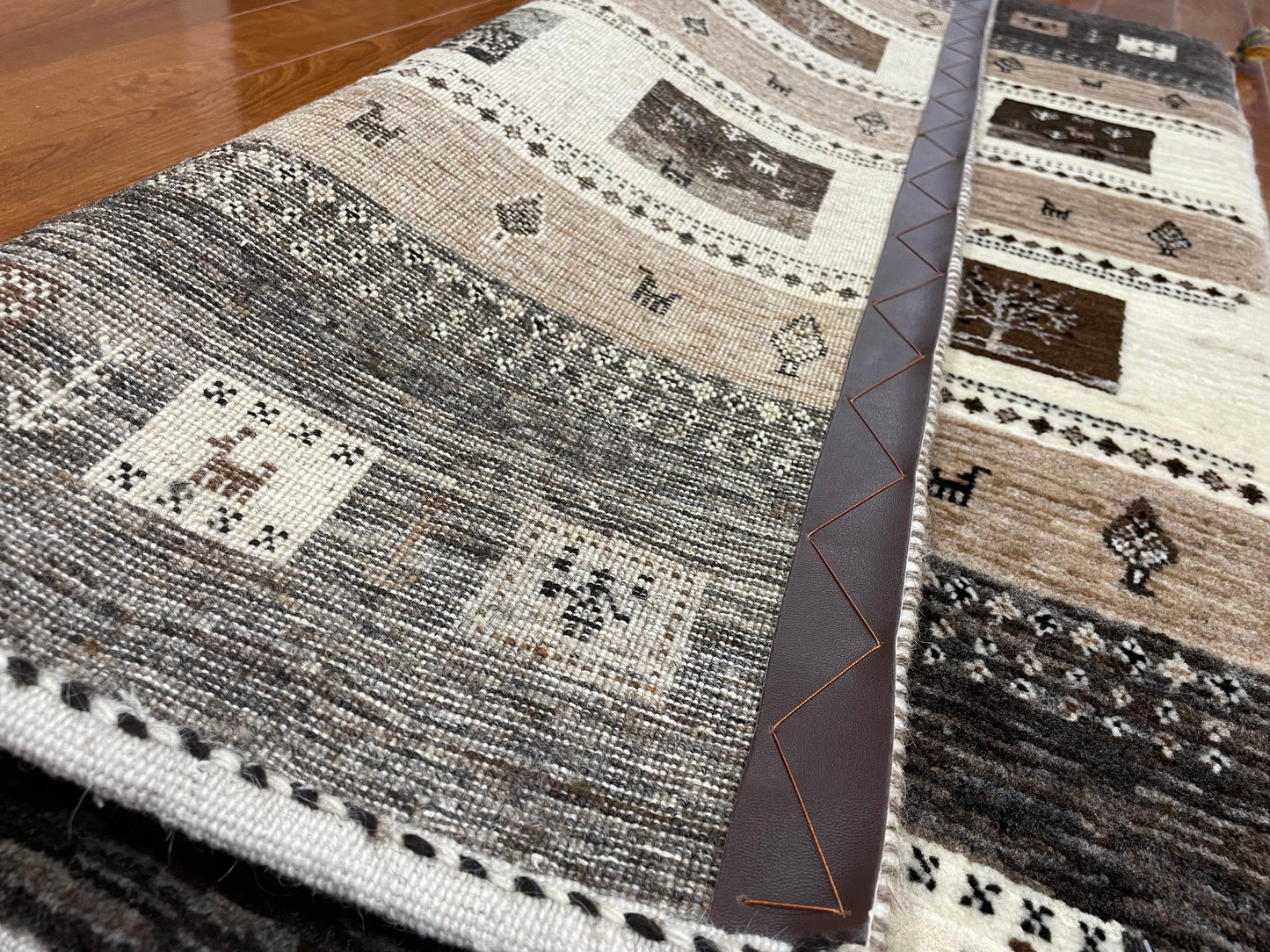 【オンライン限定】カシュクリギャッベ 130cm x 87cm RD13607