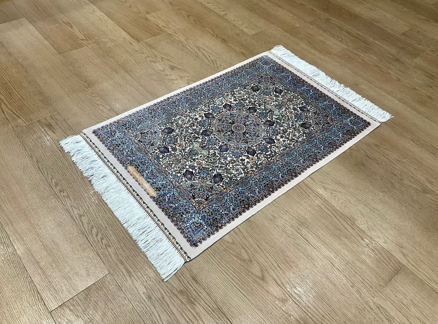 ペルシャンシルク 90cm x 60cm PS10846