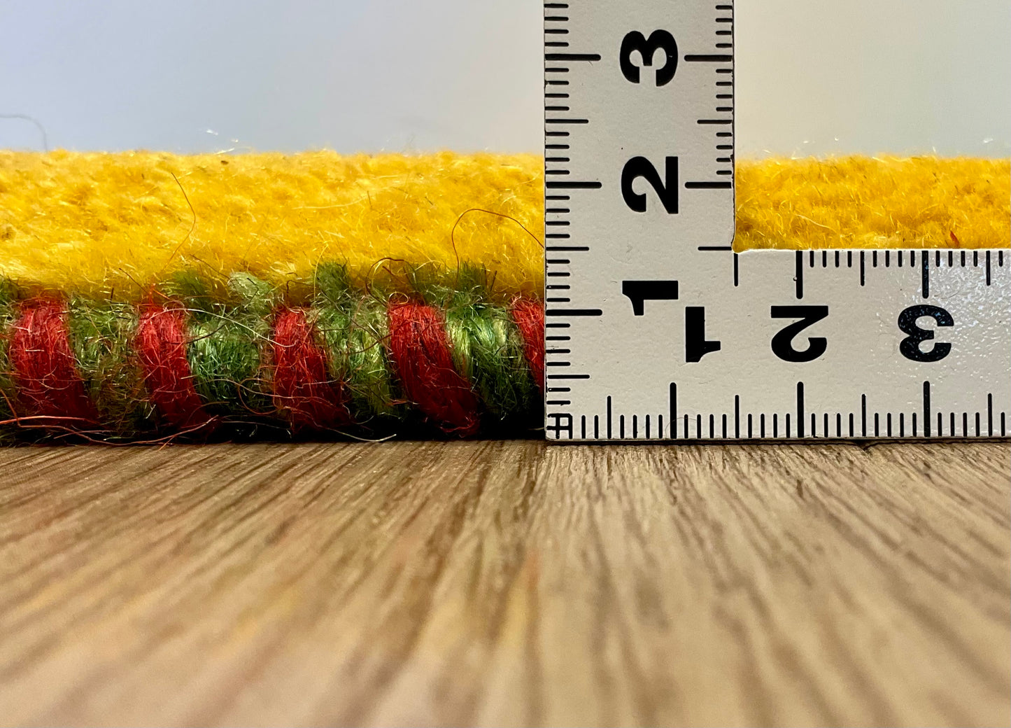 ギャッベ 44cm x 40cm Z1782