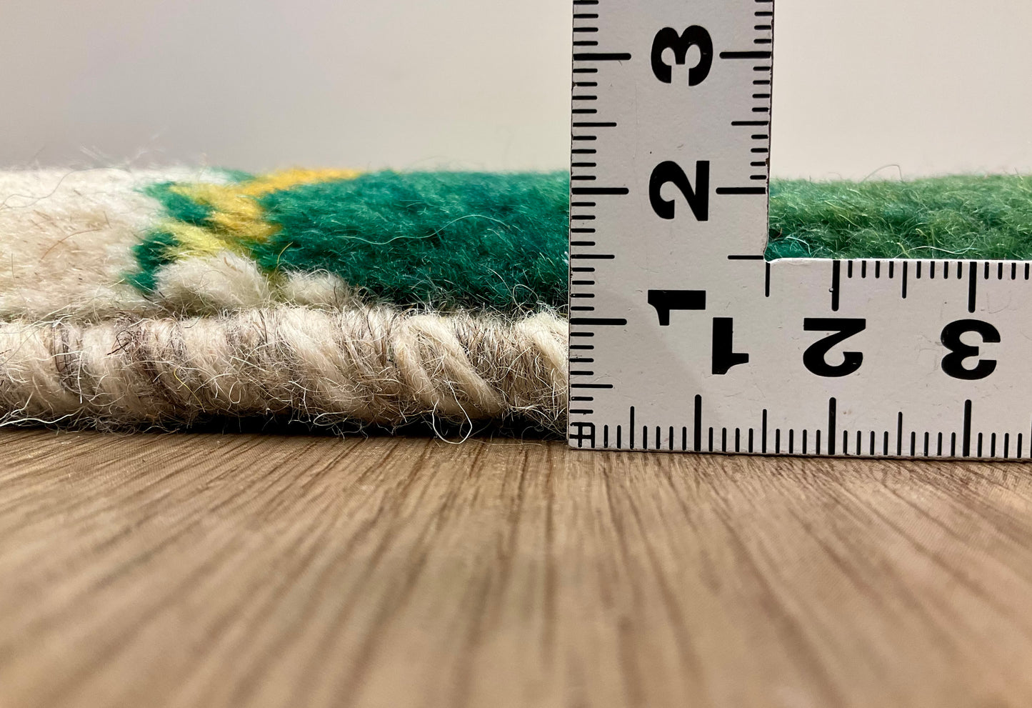 ギャッベ 43cm x 37cm Z1227