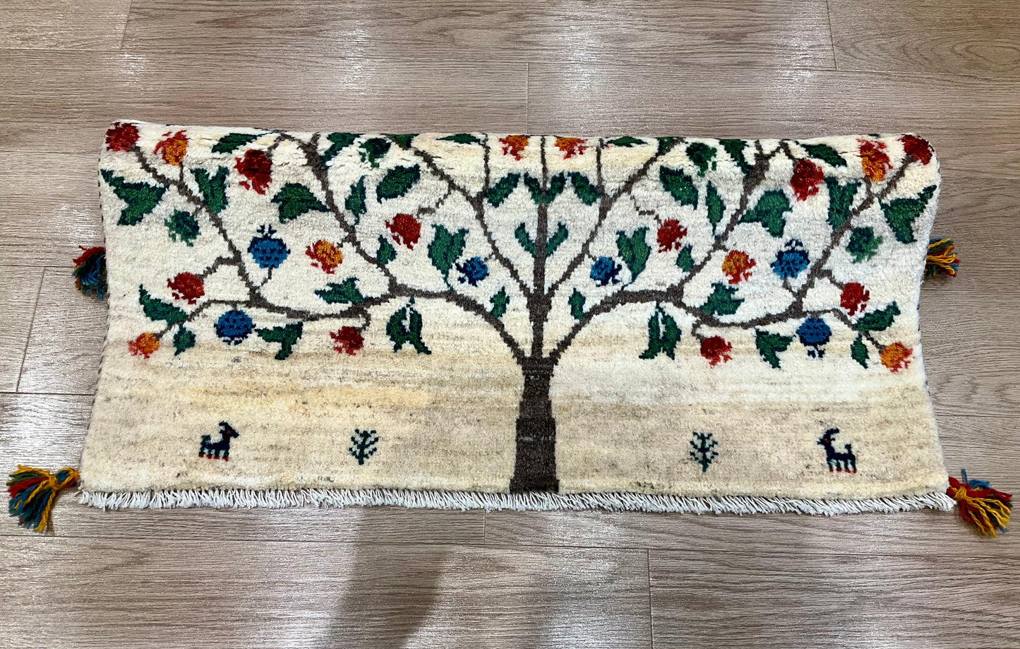 ギャッベ 90cm x 58cm RJ12518