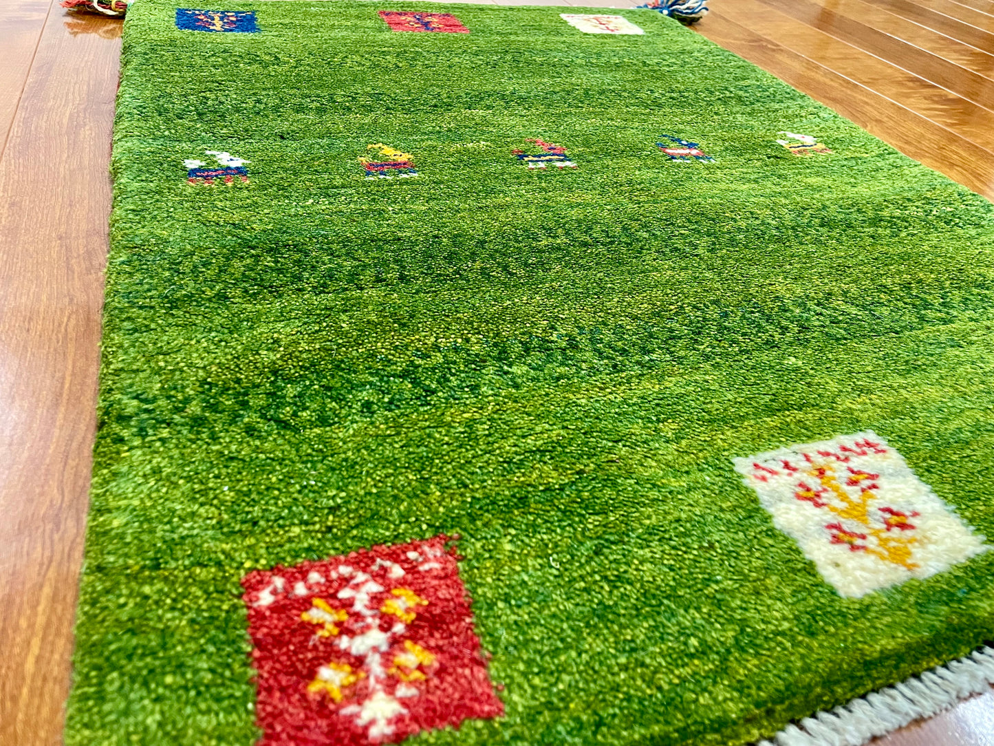 【オンライン限定】ギャッベ 86cm x 60cm RJ1620
