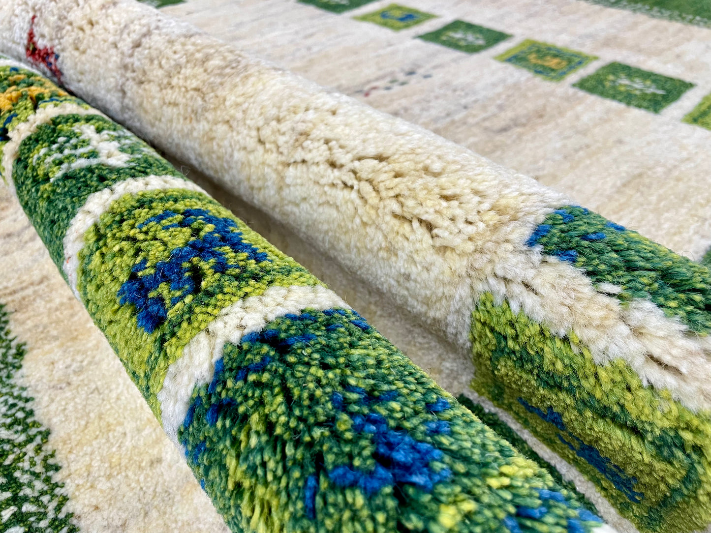 【オンライン限定】ギャッベ  200cm x 158cm RJ3853