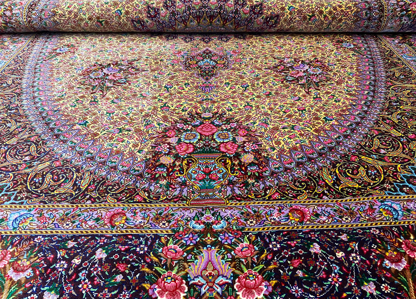 クム モハンマディ工房 207cm x 135cm NT15027
