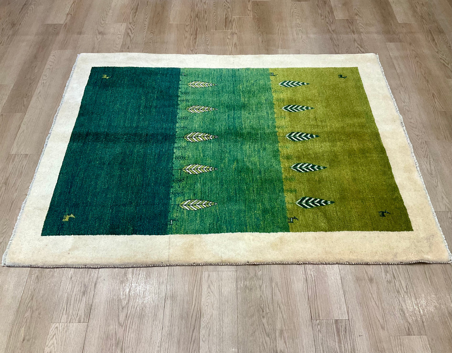 ギャッベ  200cm x 153cm RJ10686