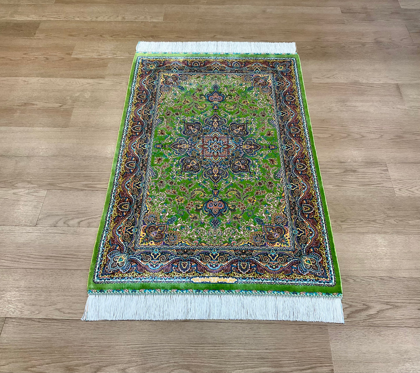 ペルシャンシルク 120cm x 80cm PS10863