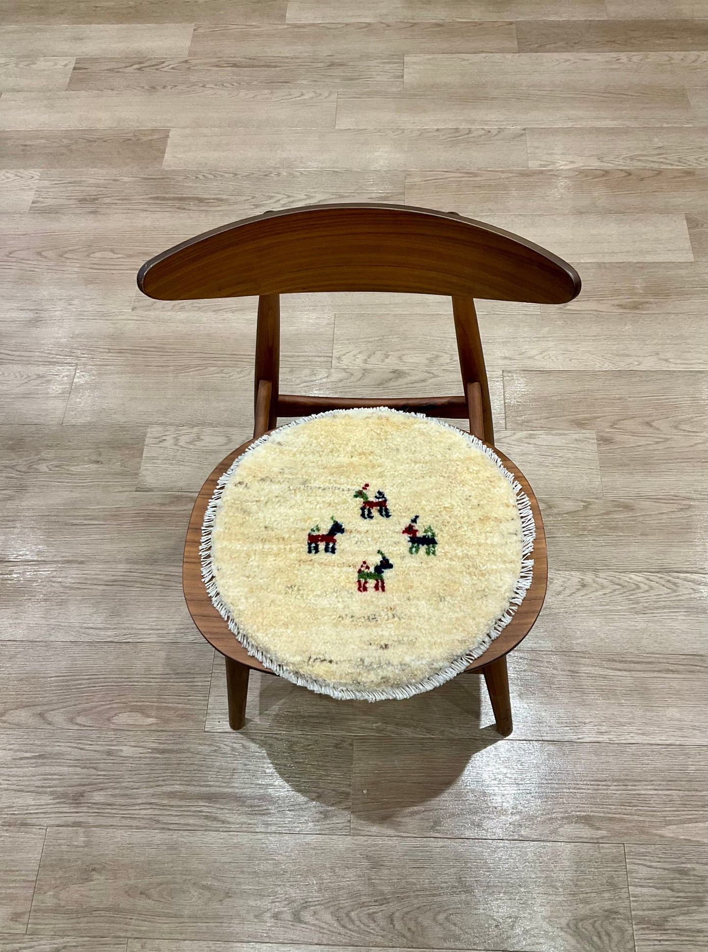 ギャッベ 42cm x 42cm T132