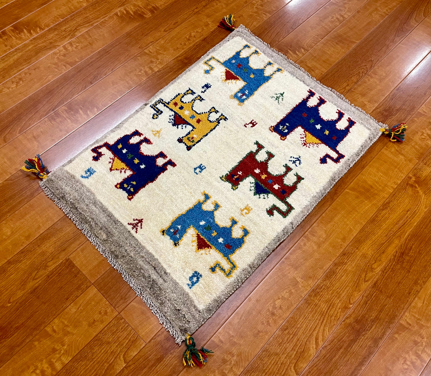 【オンライン限定】ギャッベ 85cm x 62cm RJ13465