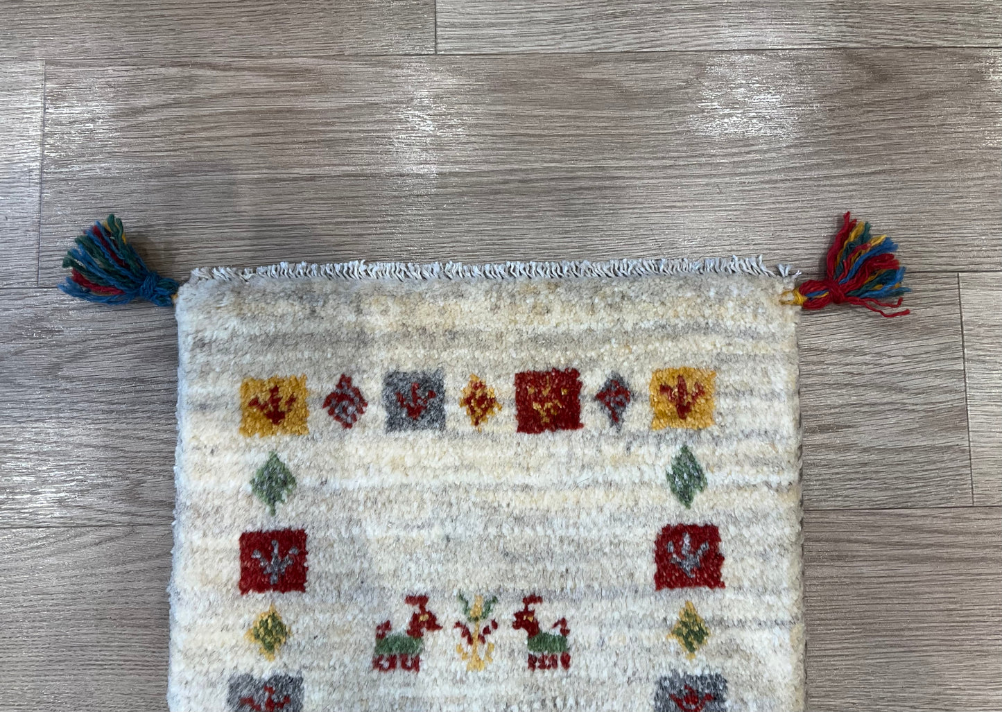 ギャッベ 41cm x 39cm T8701