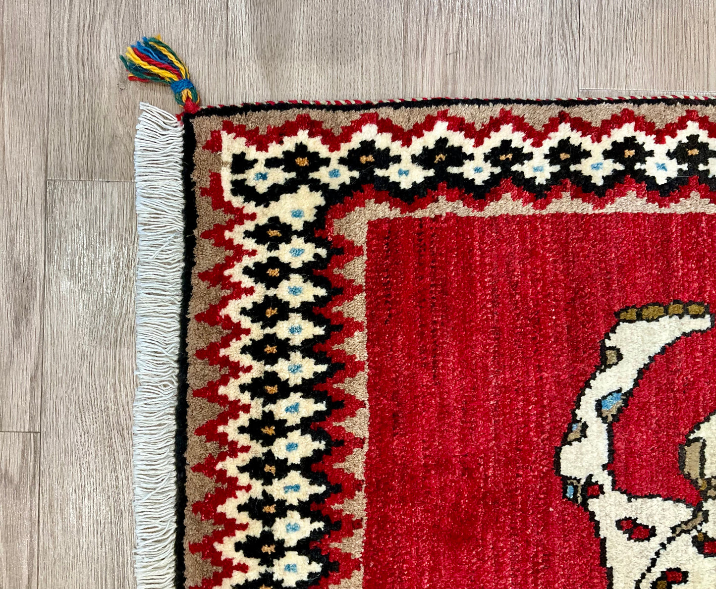 ギャッベ アマレバフト 135cm x 88cm RJ11427