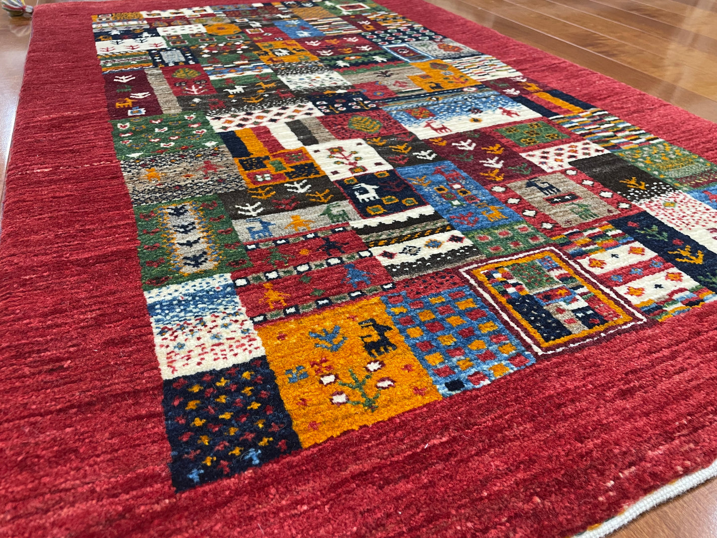 【オンライン限定】カシュクリギャッベ 130cm x 80cm BT5144