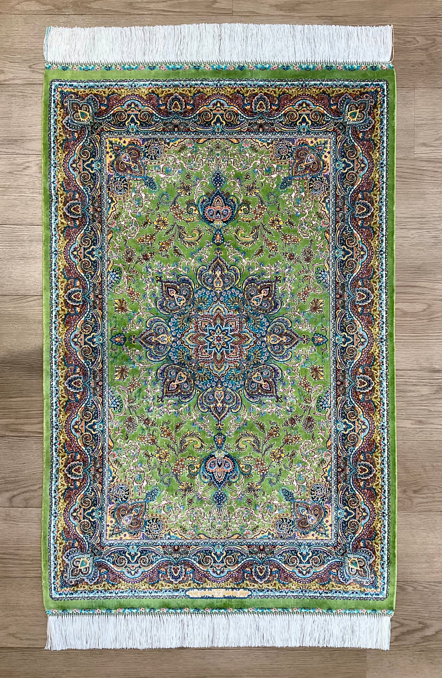 ペルシャンシルク 120cm x 80cm PS10863