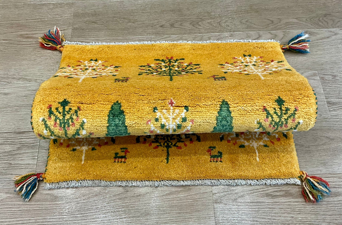 ギャッベ 87cm x 62cm RJ1465