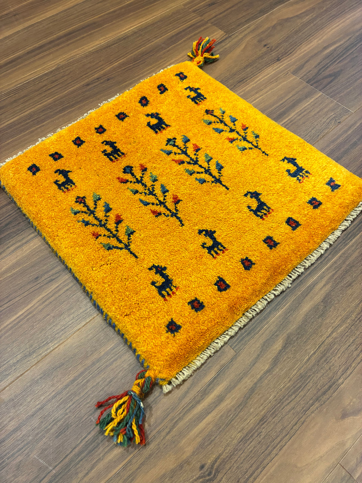 【千葉店】ギャッベ 42cm x 41cm Z2926