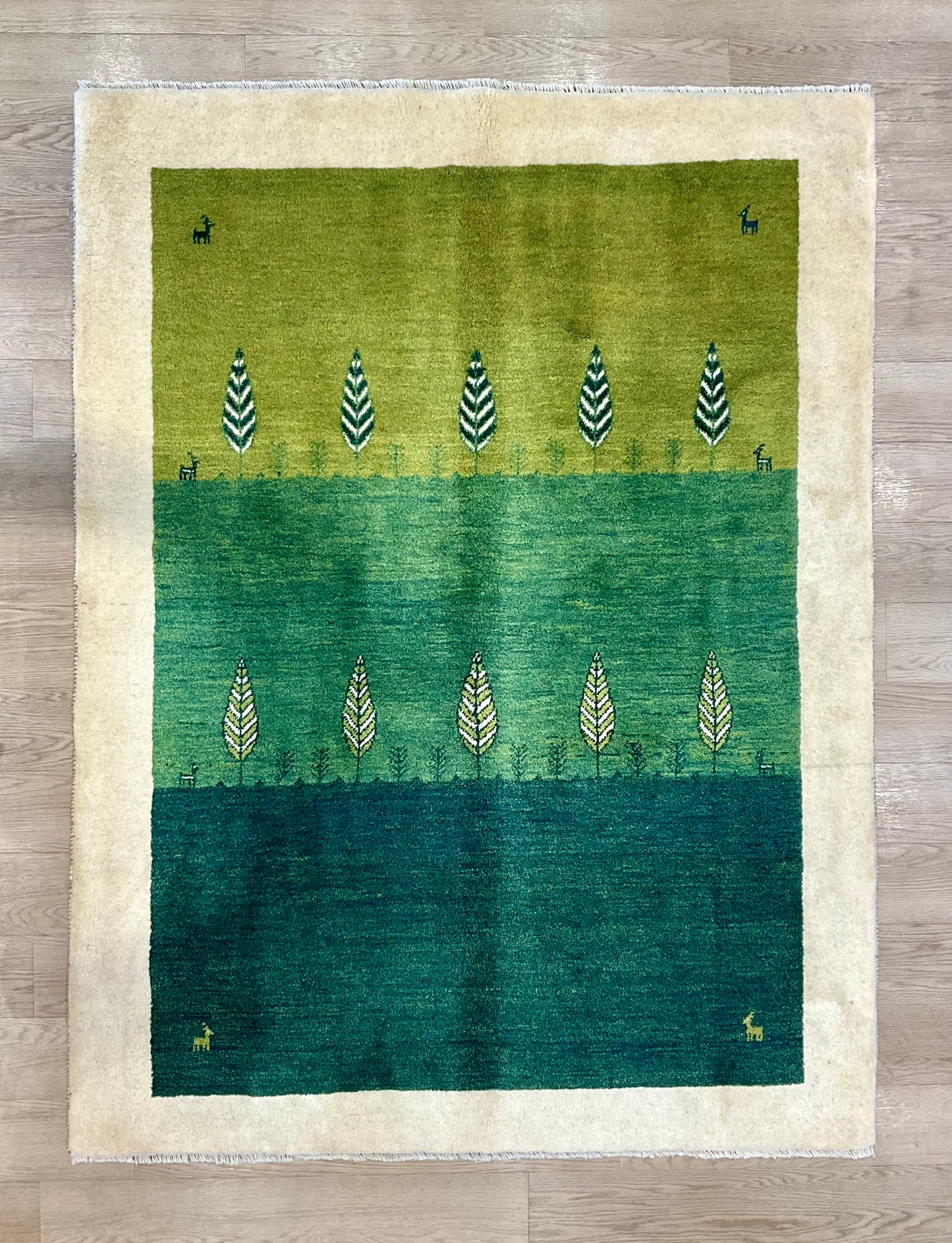 ギャッベ  200cm x 153cm RJ10686