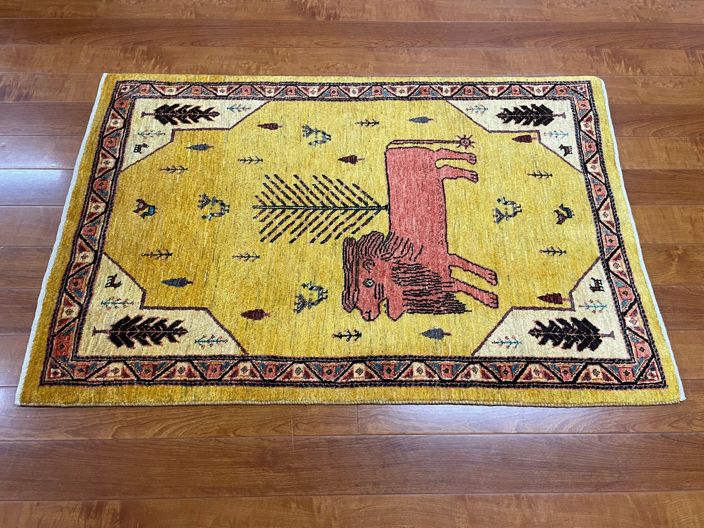 【オンライン限定】カシュクリギャッベ 125cm x 104cm RJ16783