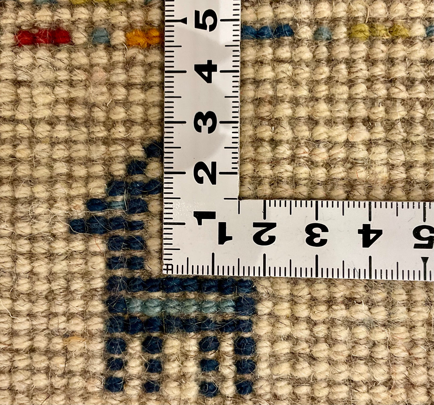 ギャッベ 43cm x 40cm Z1231