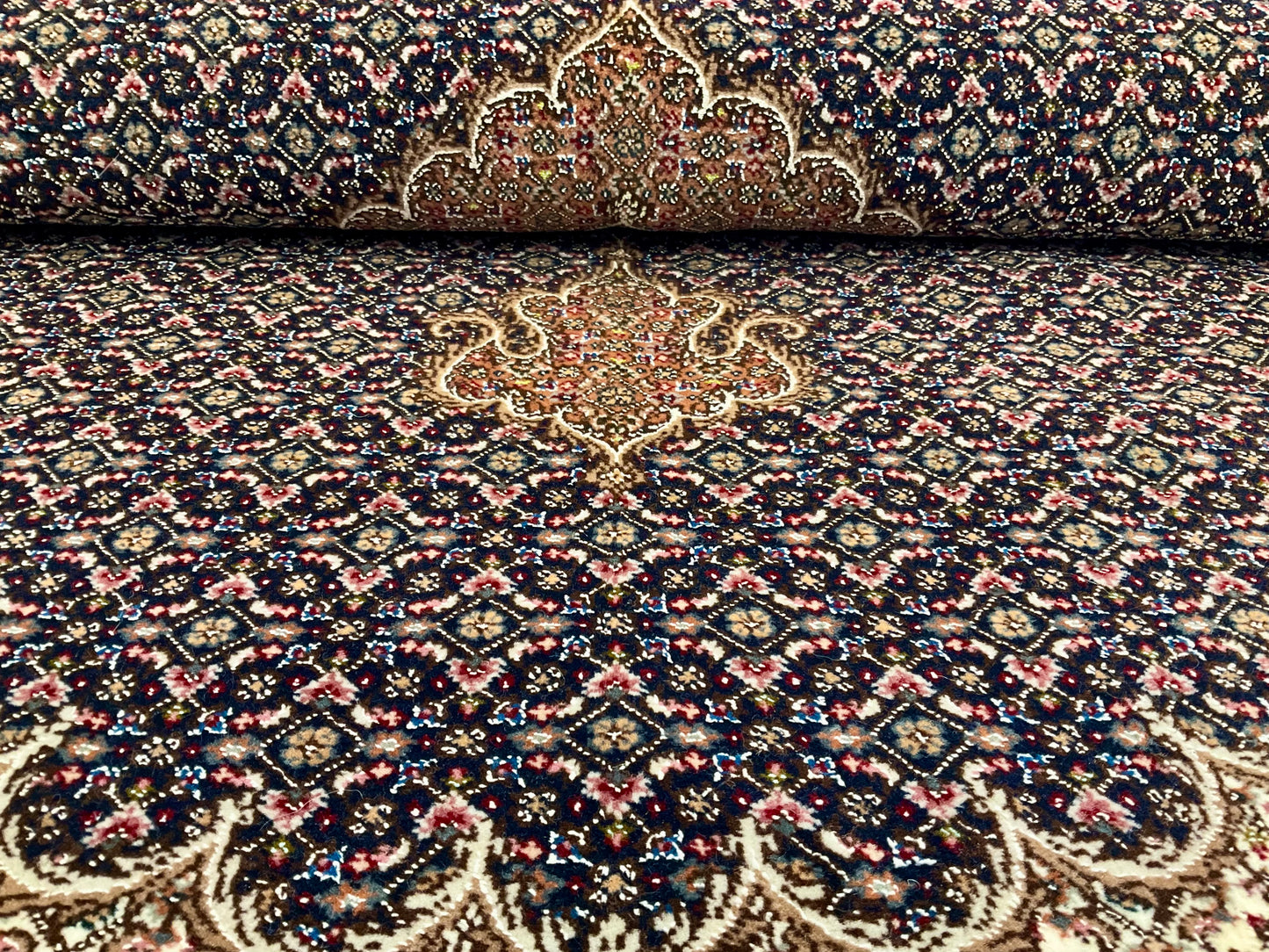 タブリーズ  アブドラーヒ工房 200cm x 155cm PS2569