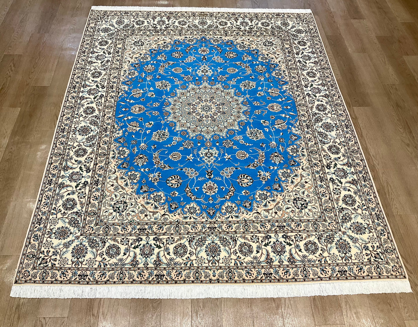 ナインシシラ ハビビアン工房 257cm x 210cm PS8623