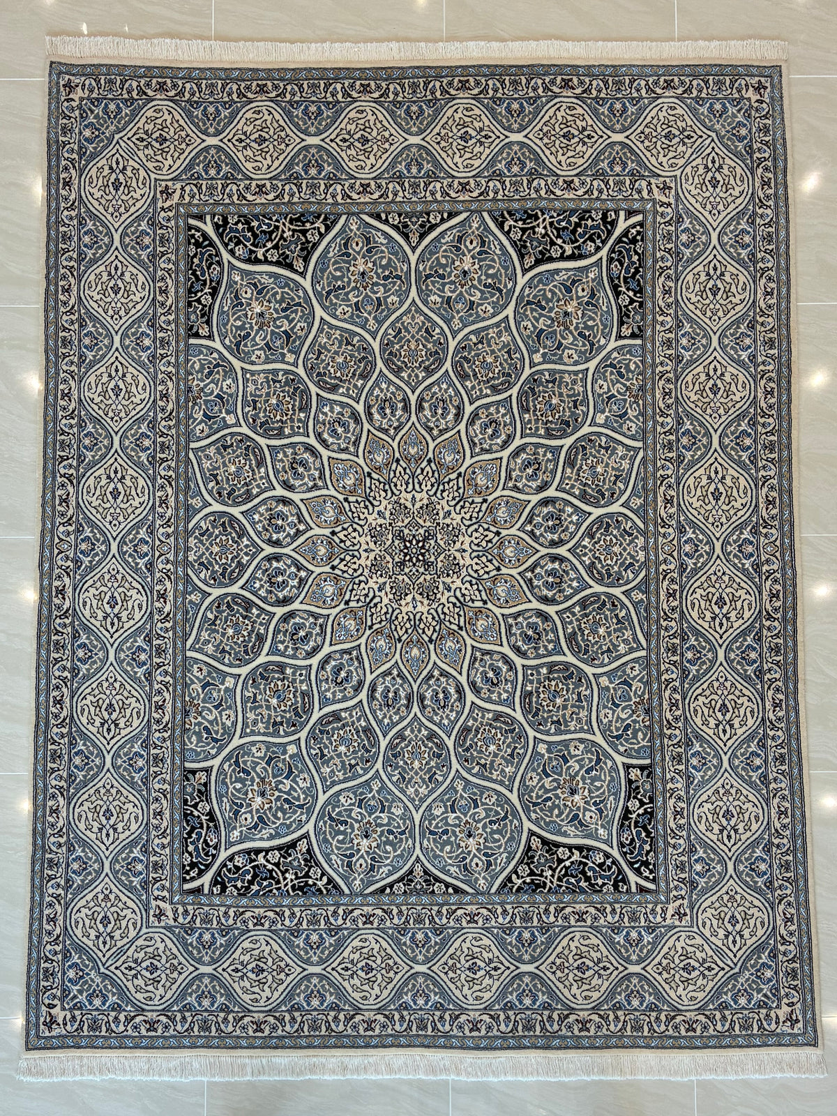 【オンライン限定】 ナイン 254cm x 197cm PS12140