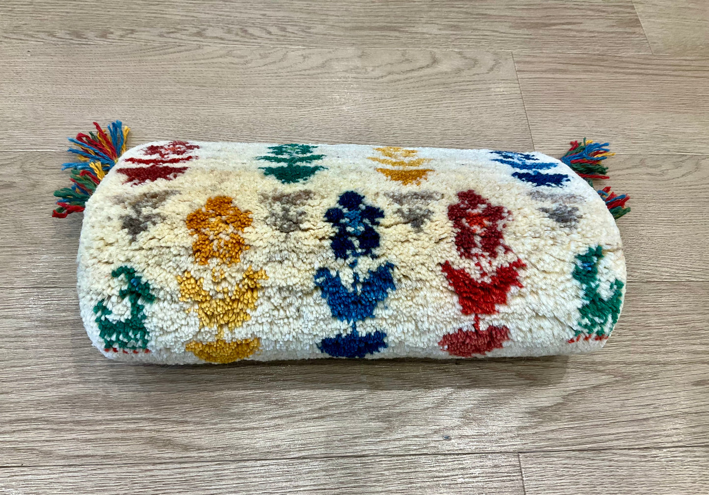 ギャッベ 40cm x 40cm Z1262