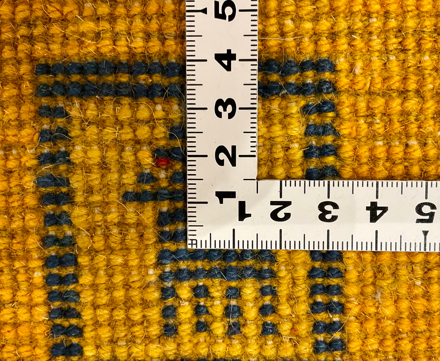 ギャッベ 43cm x 40cm Z2023