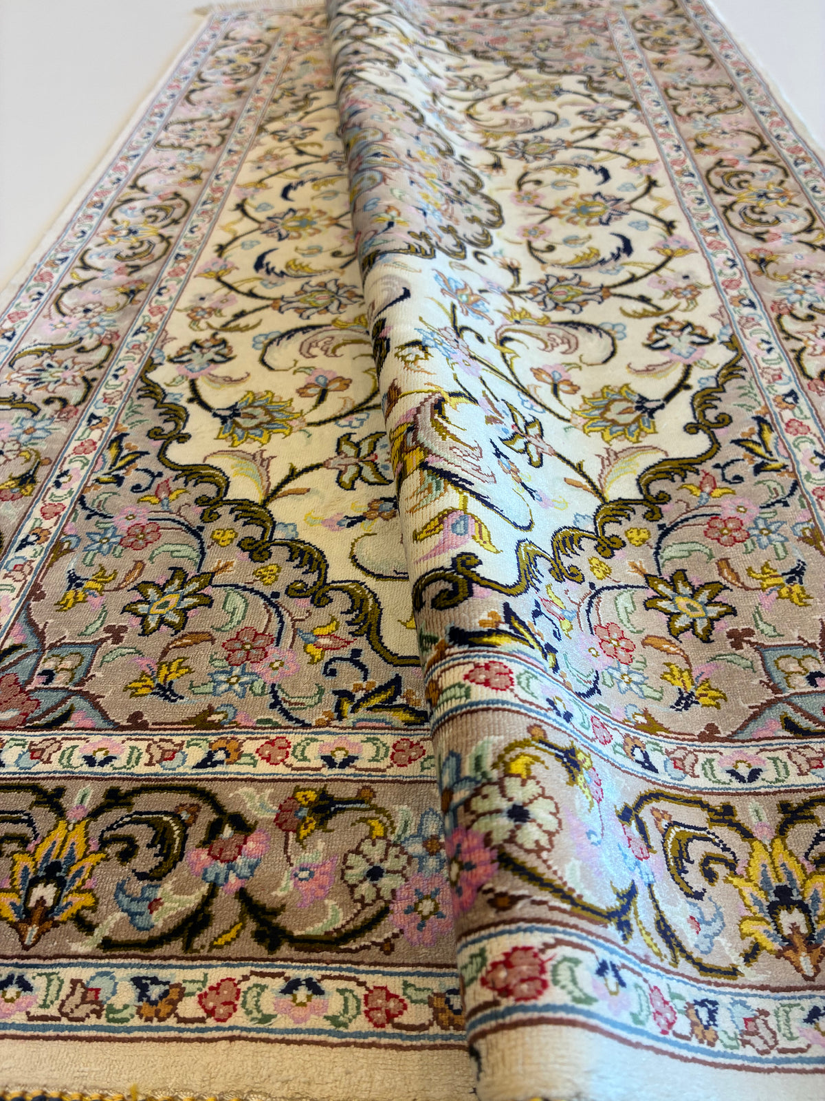 【千葉店】カシャーンシルク パディデ工房 88cm x 60cm PS12774