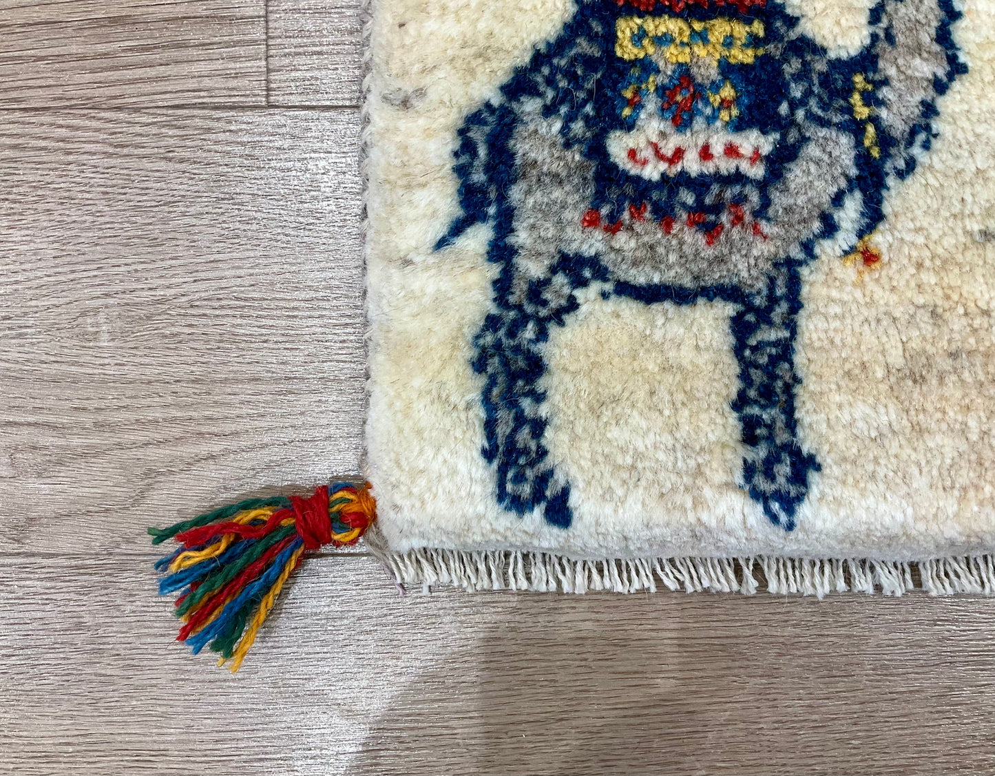 ギャッベ 44cm x 45cm Z1216