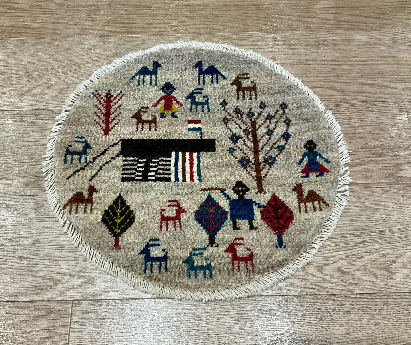 ギャッベ アマレバフト 42cm x 45cm T4835