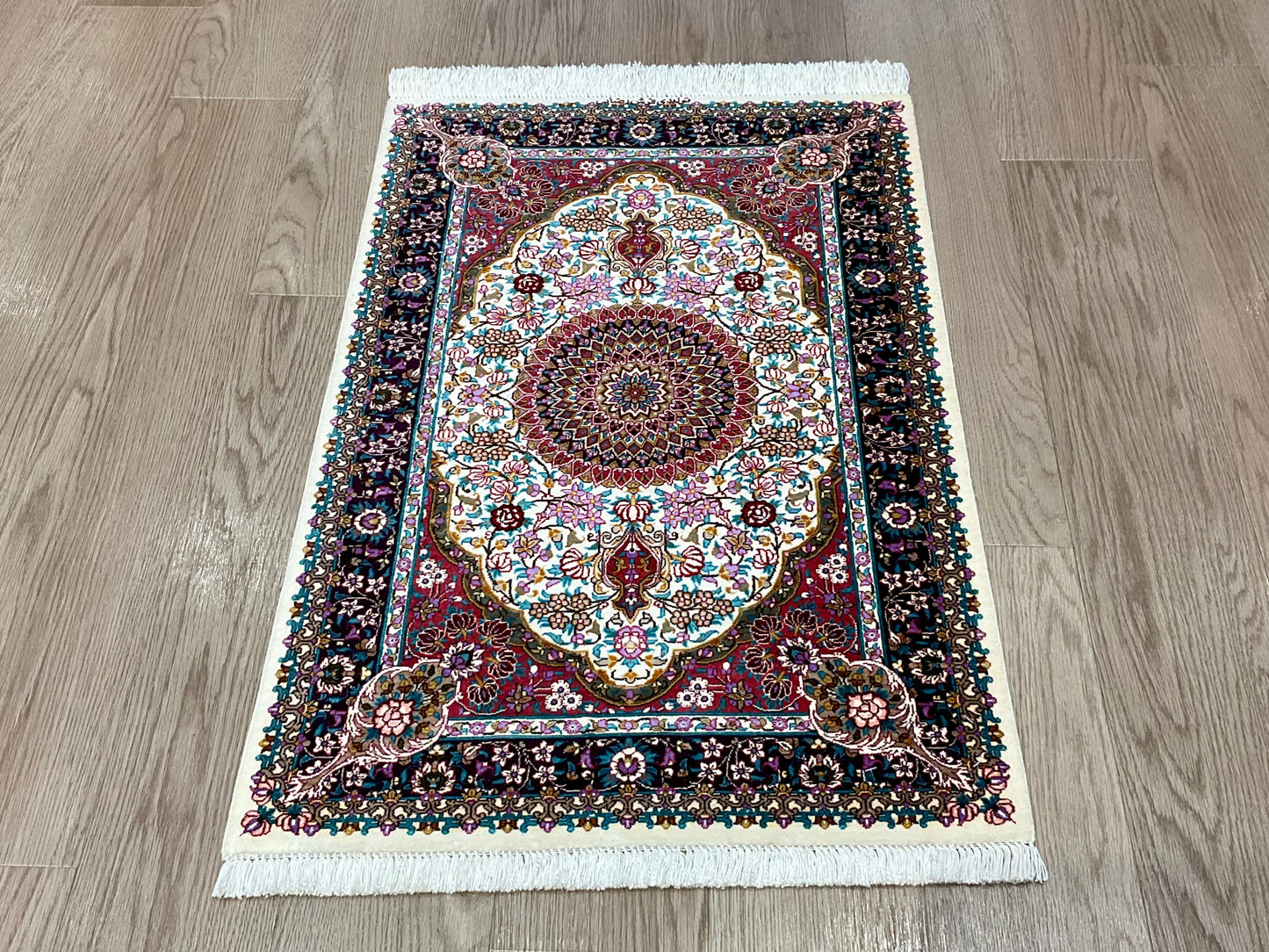 クム レザイ工房 90cm x 58cm  NT14203