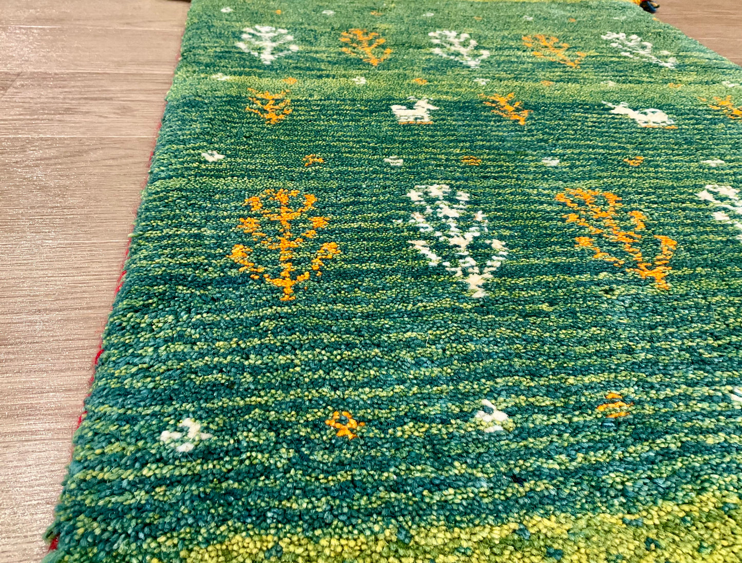 ギャッベ 90cm x 60cm RJ11566