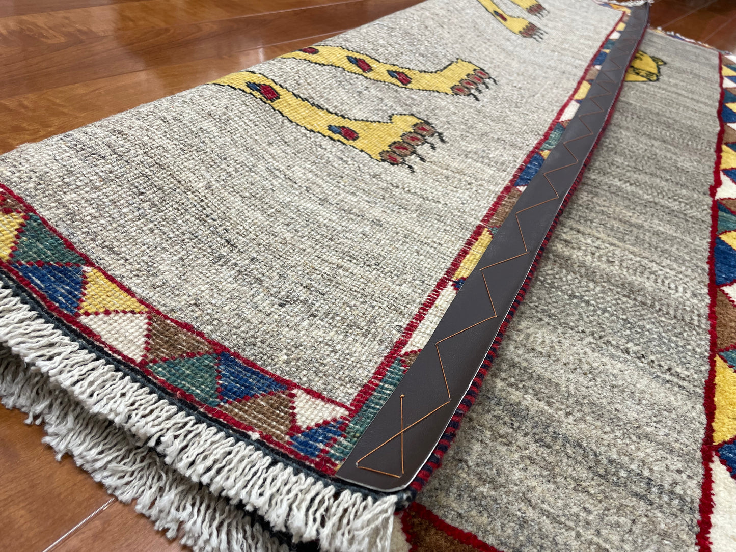 【オンライン限定】ギャッベ アマレバフト 140cm x 90cm RJ12667