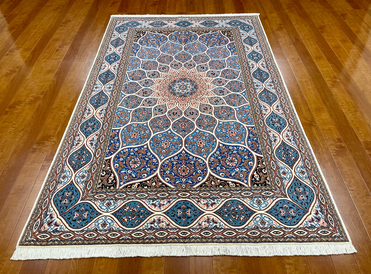 【オンライン限定】ナインシシラ ハビビアン工房 228cm x 148cm PS2740