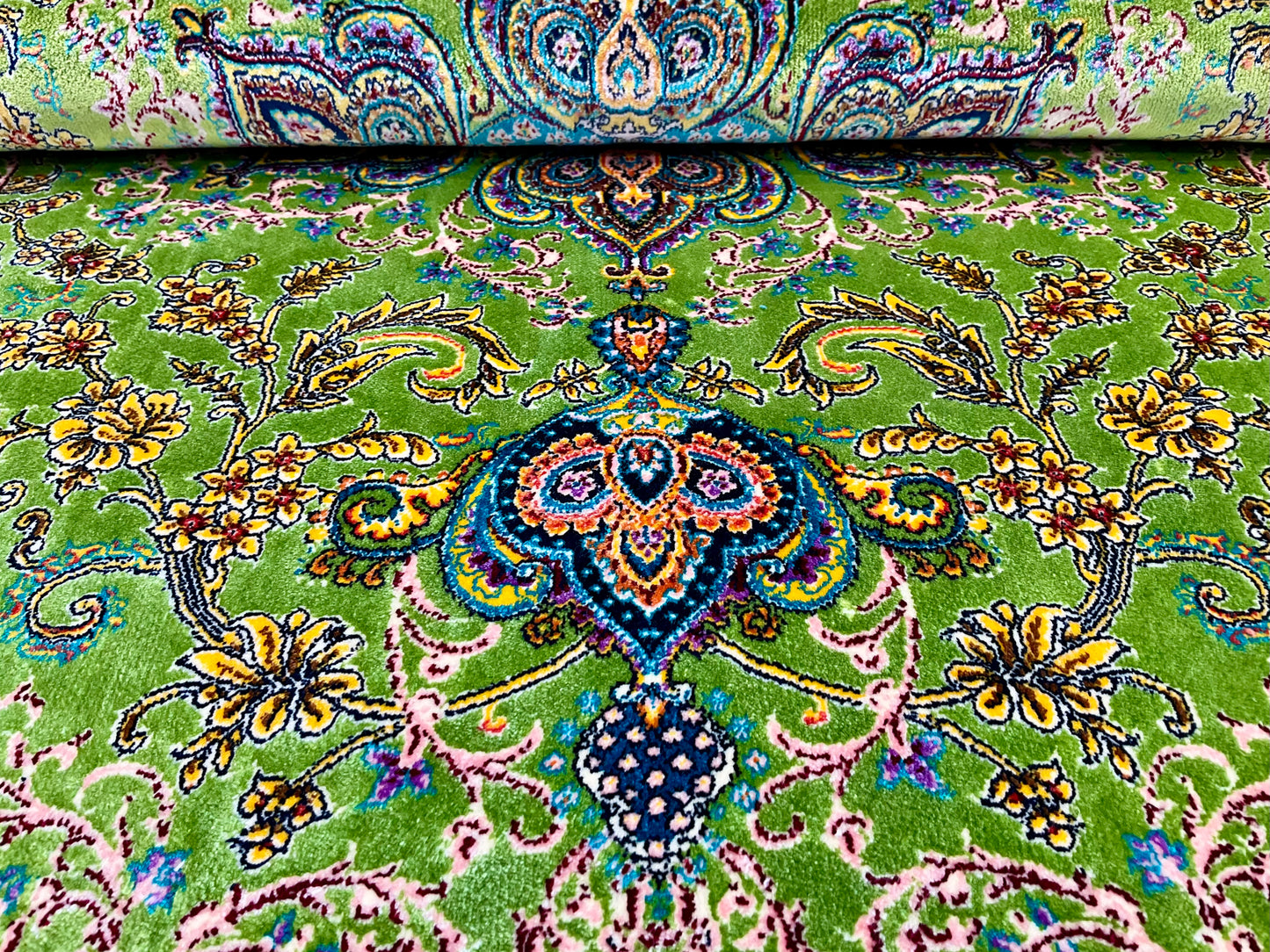 ペルシャンシルク 120cm x 80cm PS10863