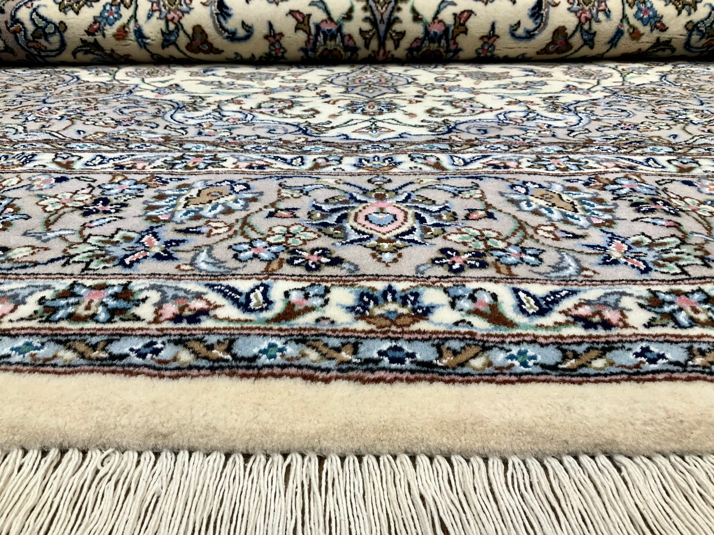 カシャーン (カシャン) 255cm x 207cm JM593