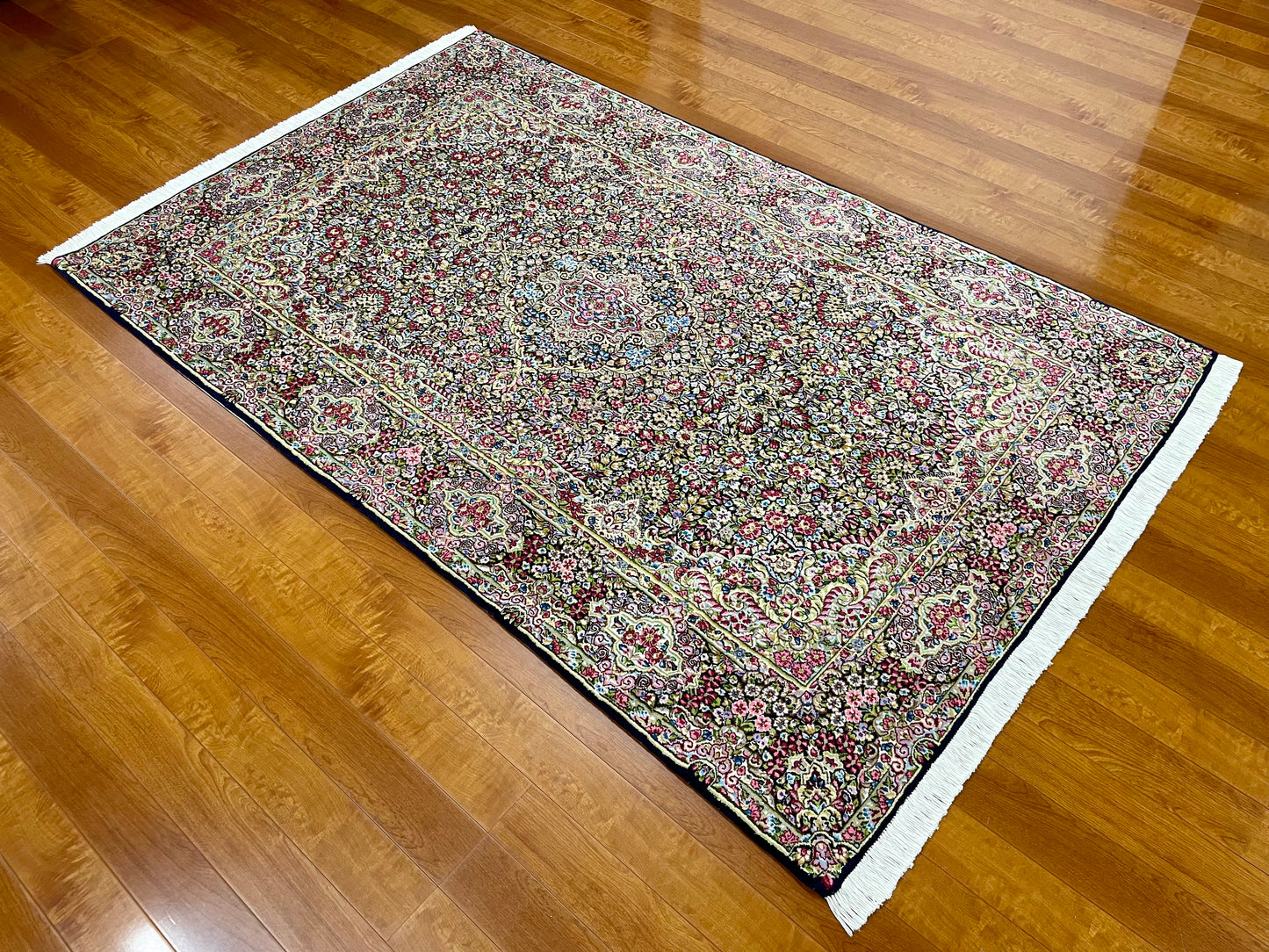 【オンライン限定】ケルマン 232cm x 150cm NT10176