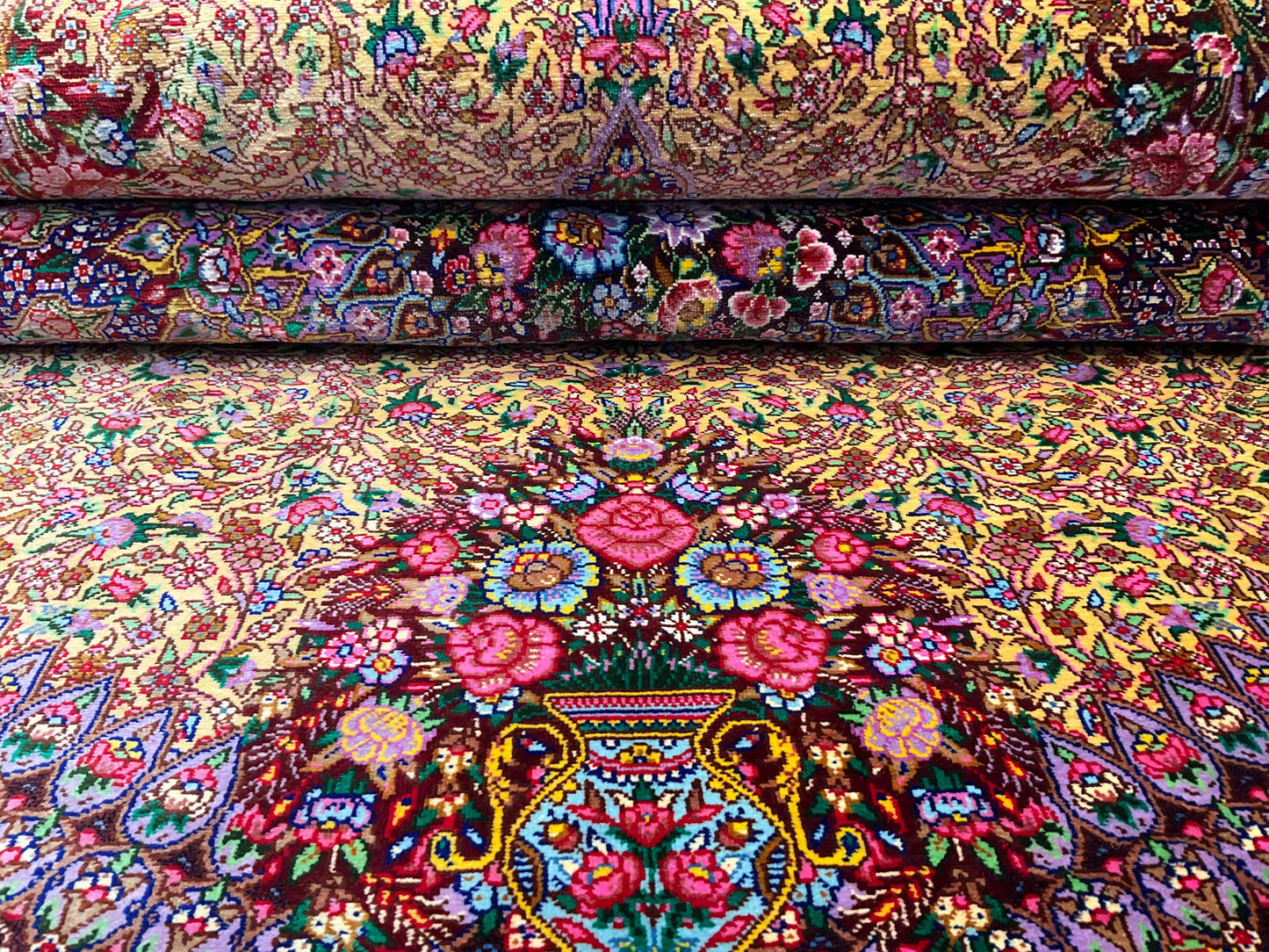 クム モハンマディ工房 207cm x 135cm NT15027