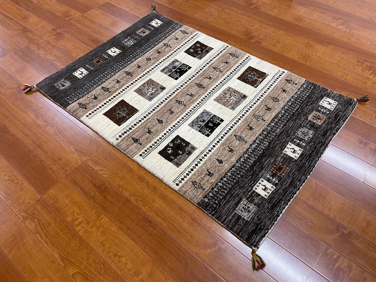 【オンライン限定】カシュクリギャッベ 130cm x 87cm RD13607