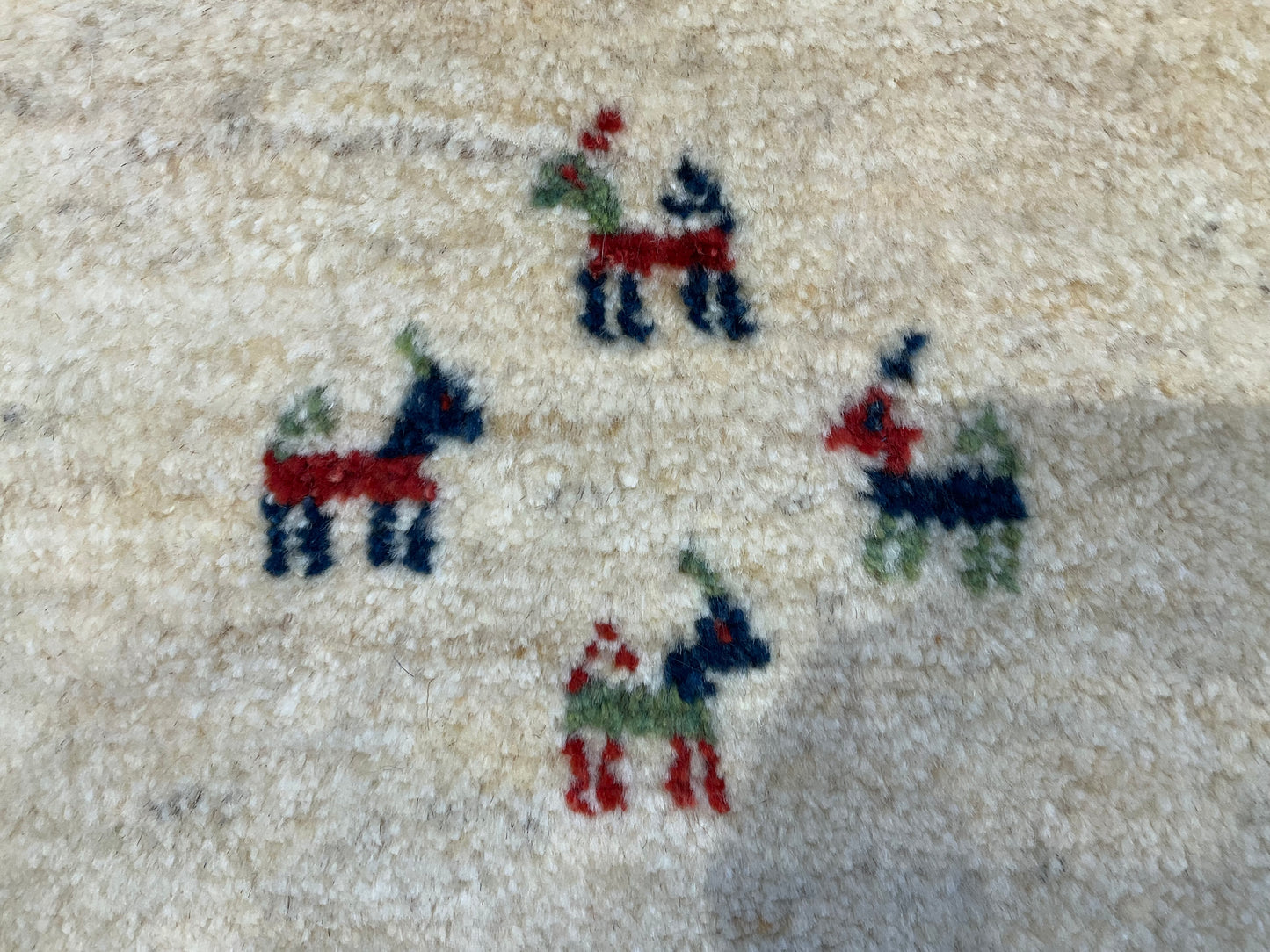 ギャッベ 42cm x 42cm T132