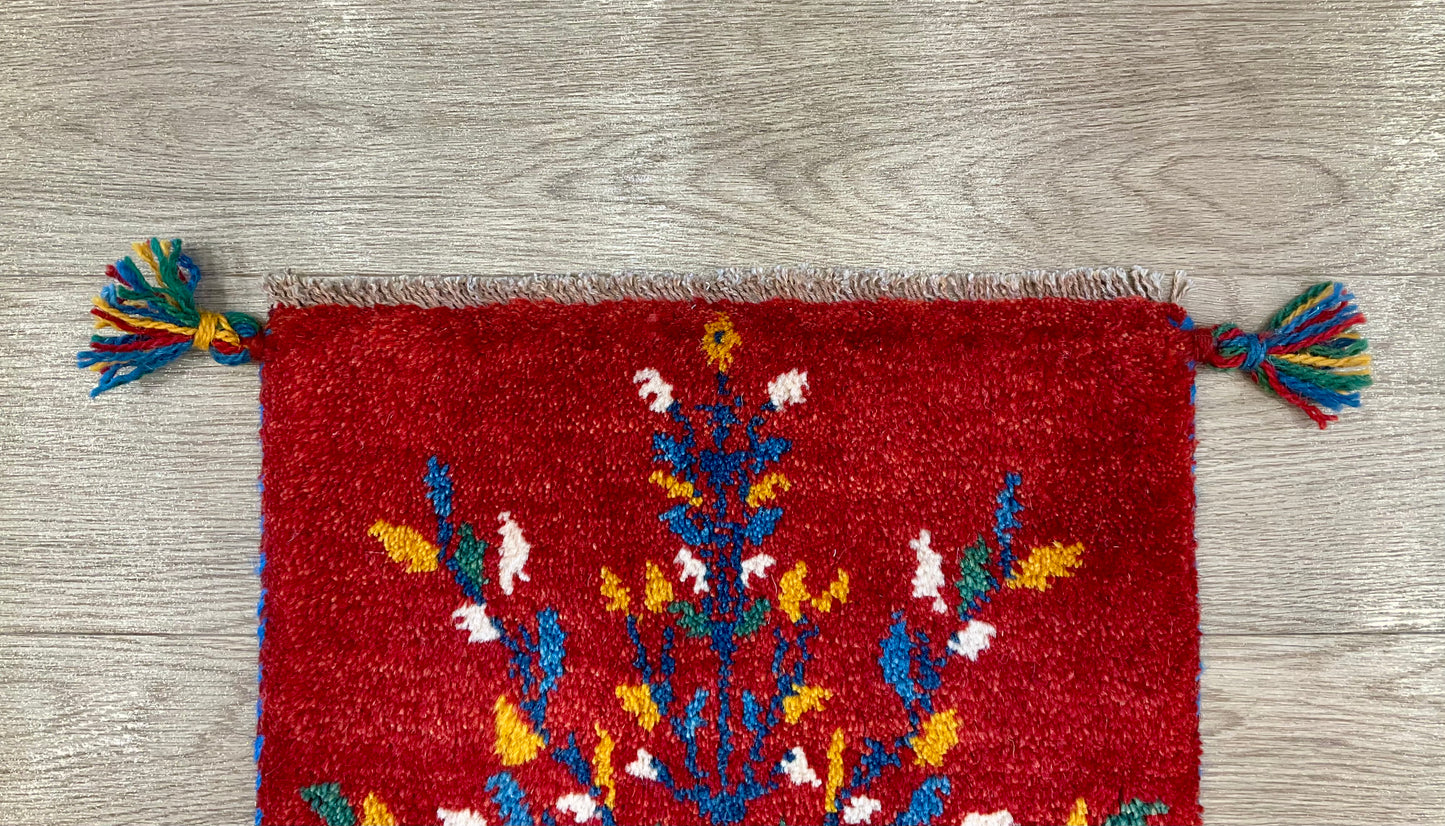 ギャッベ 39cm x 40cm Z2076