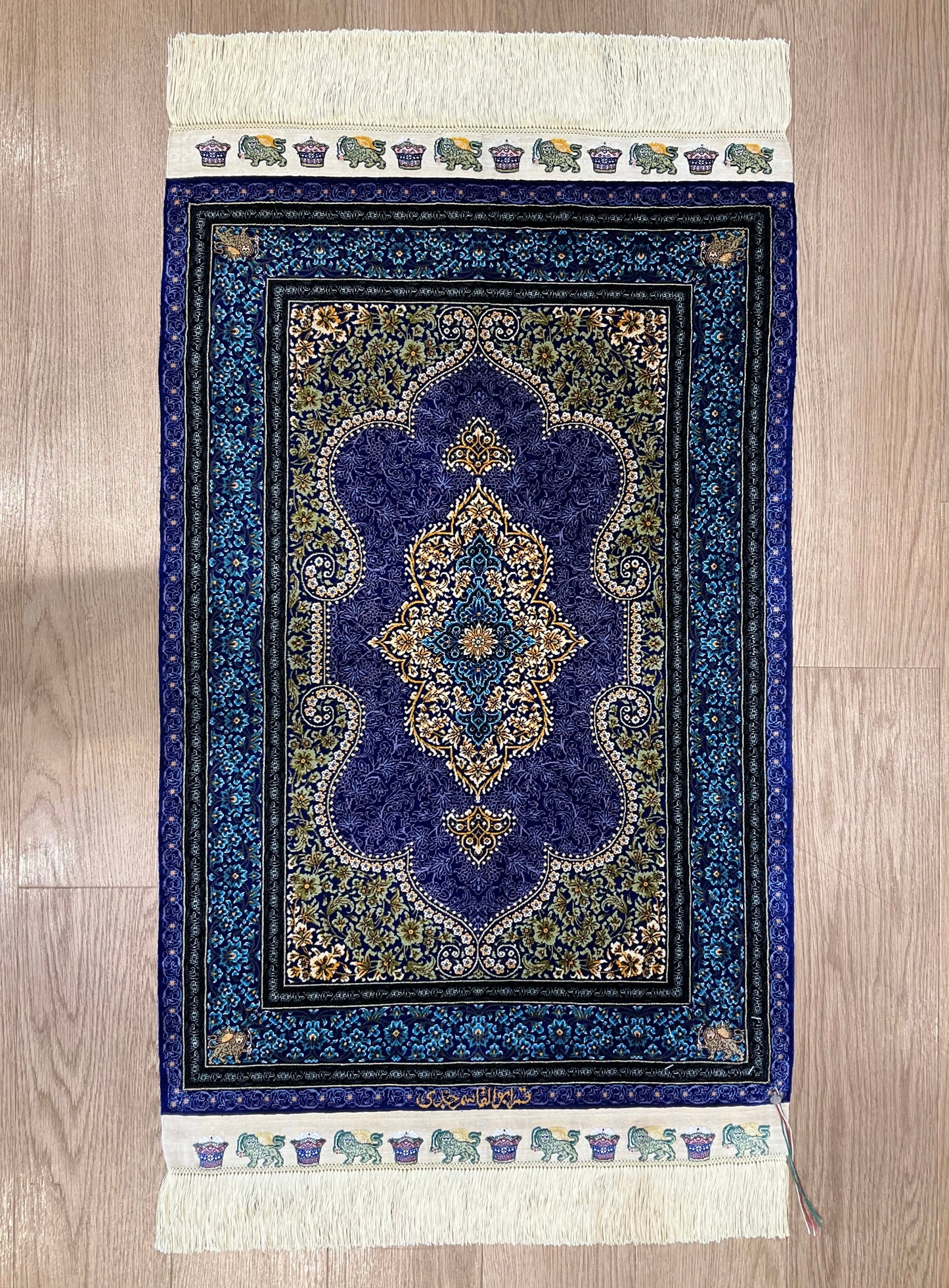 クム ジェッディ工房 93cm x 63cm  PS5714
