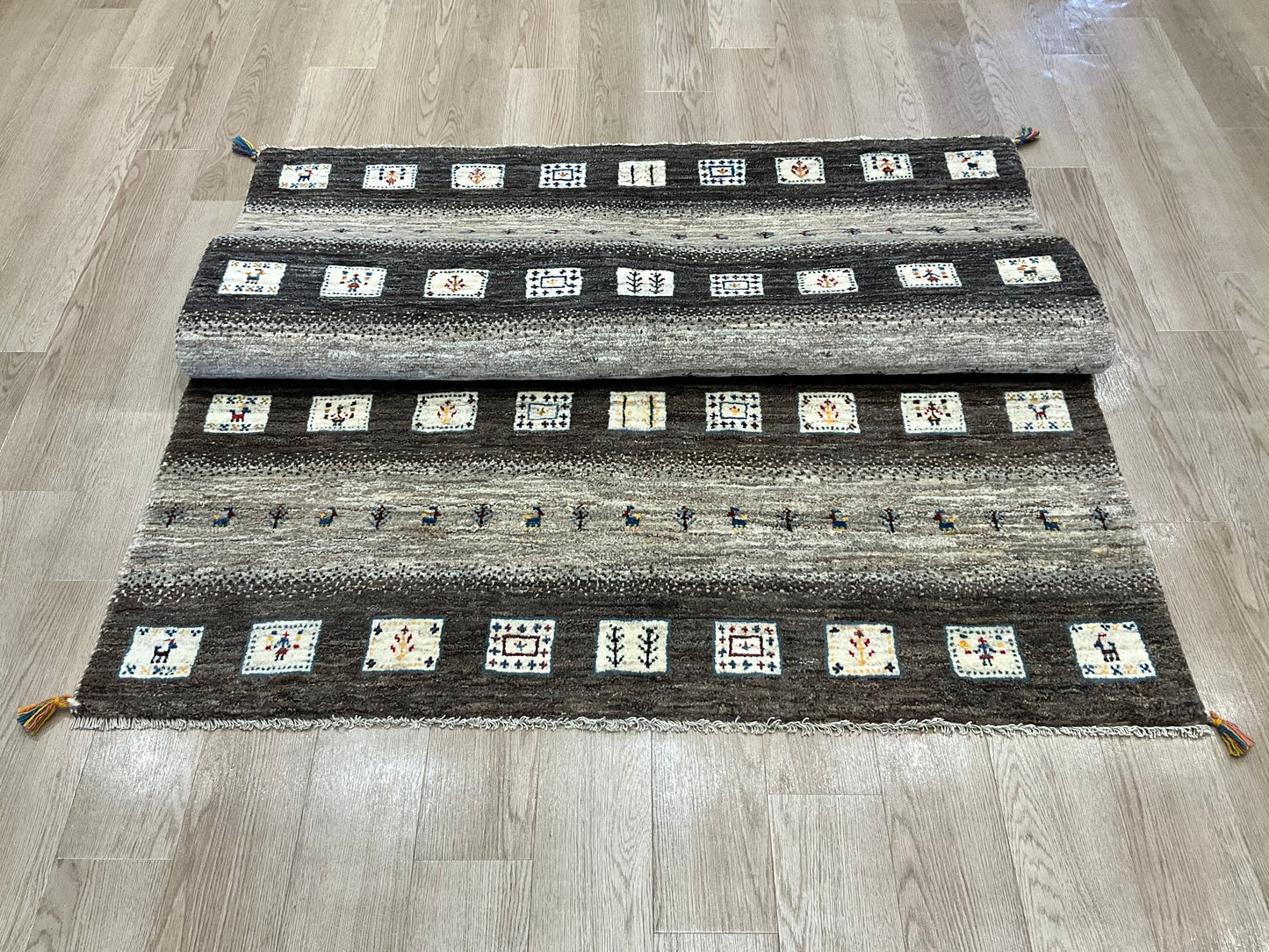 ギャッベ  206cm x 157cm RJ3734