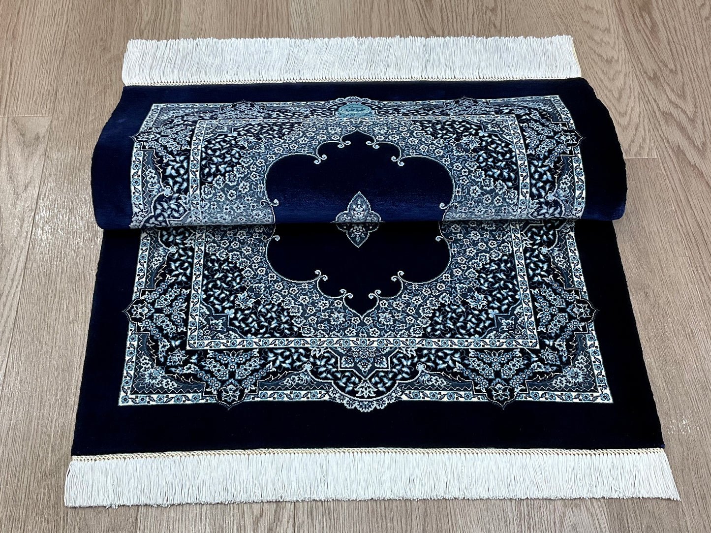クム タバタバイ工房 90cm x 60cm NT3953