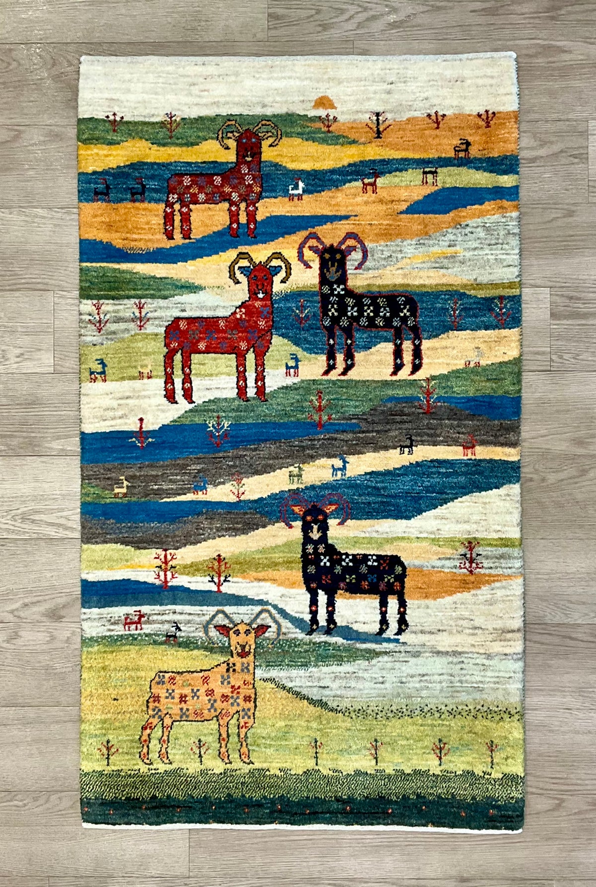 【福岡店】カシュクリギャッベ  140cm x 80cm RJ16635