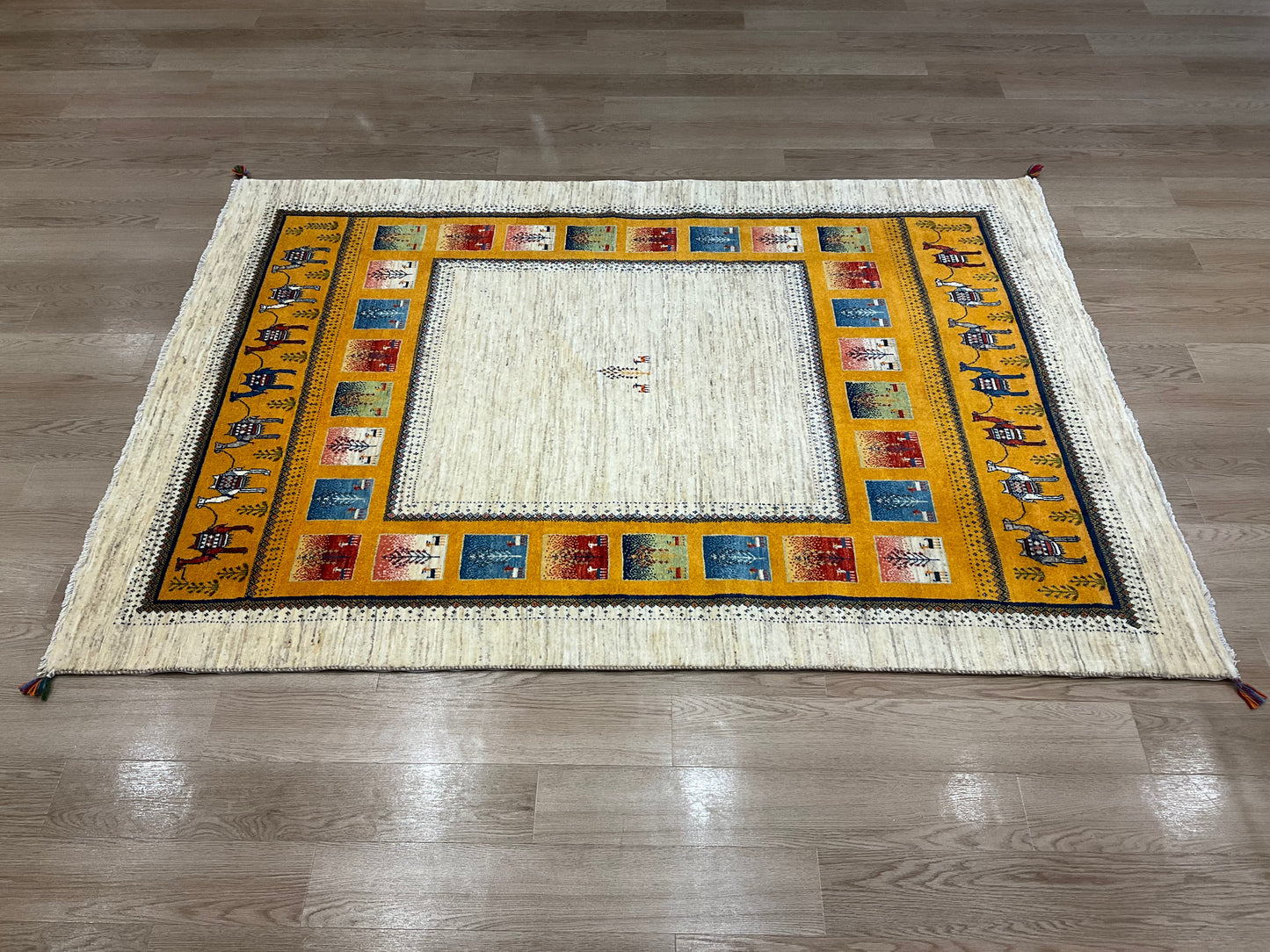 カシュクリ 246cm x 175cm RJ3126