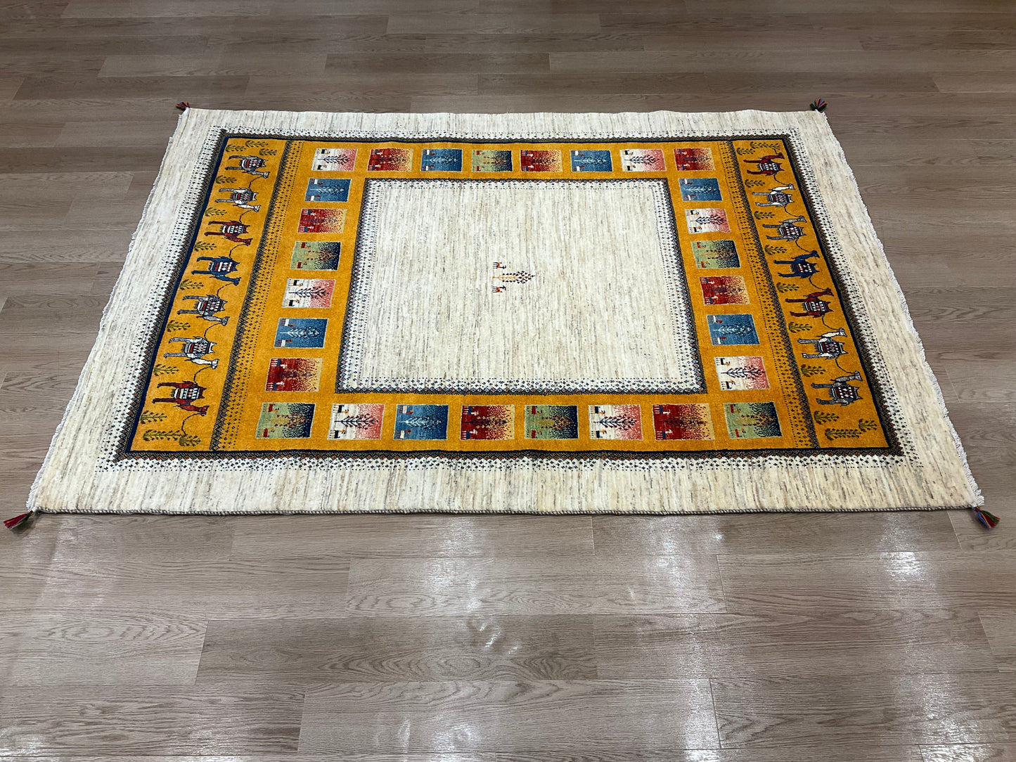 カシュクリ 246cm x 175cm RJ3126