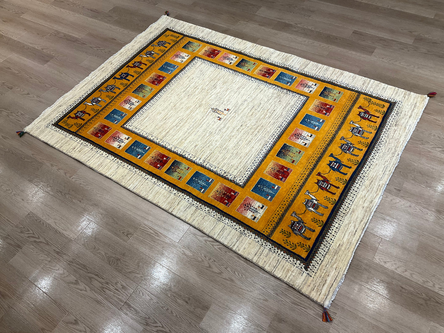 カシュクリ 246cm x 175cm RJ3126